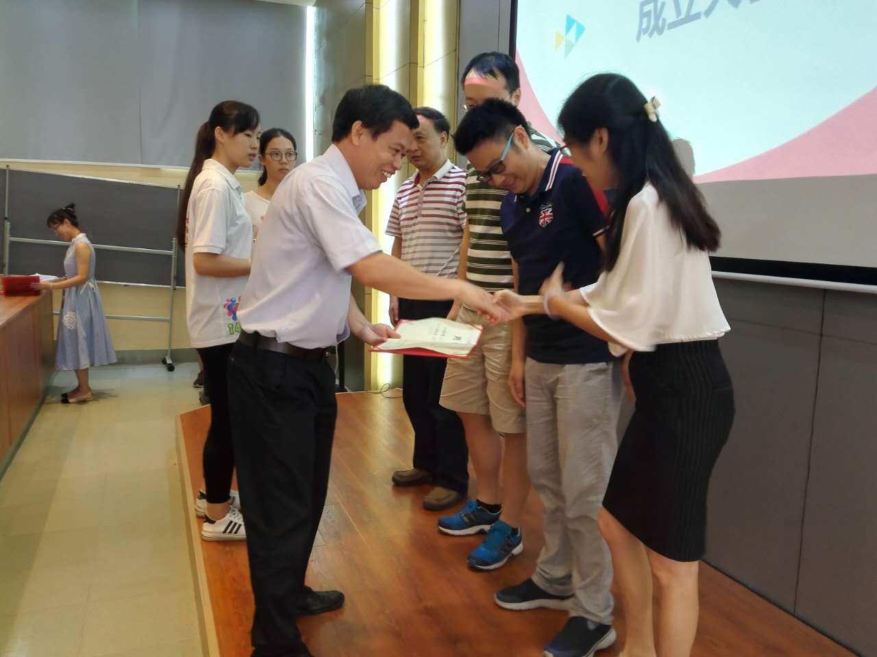 188改名为Taptap点点